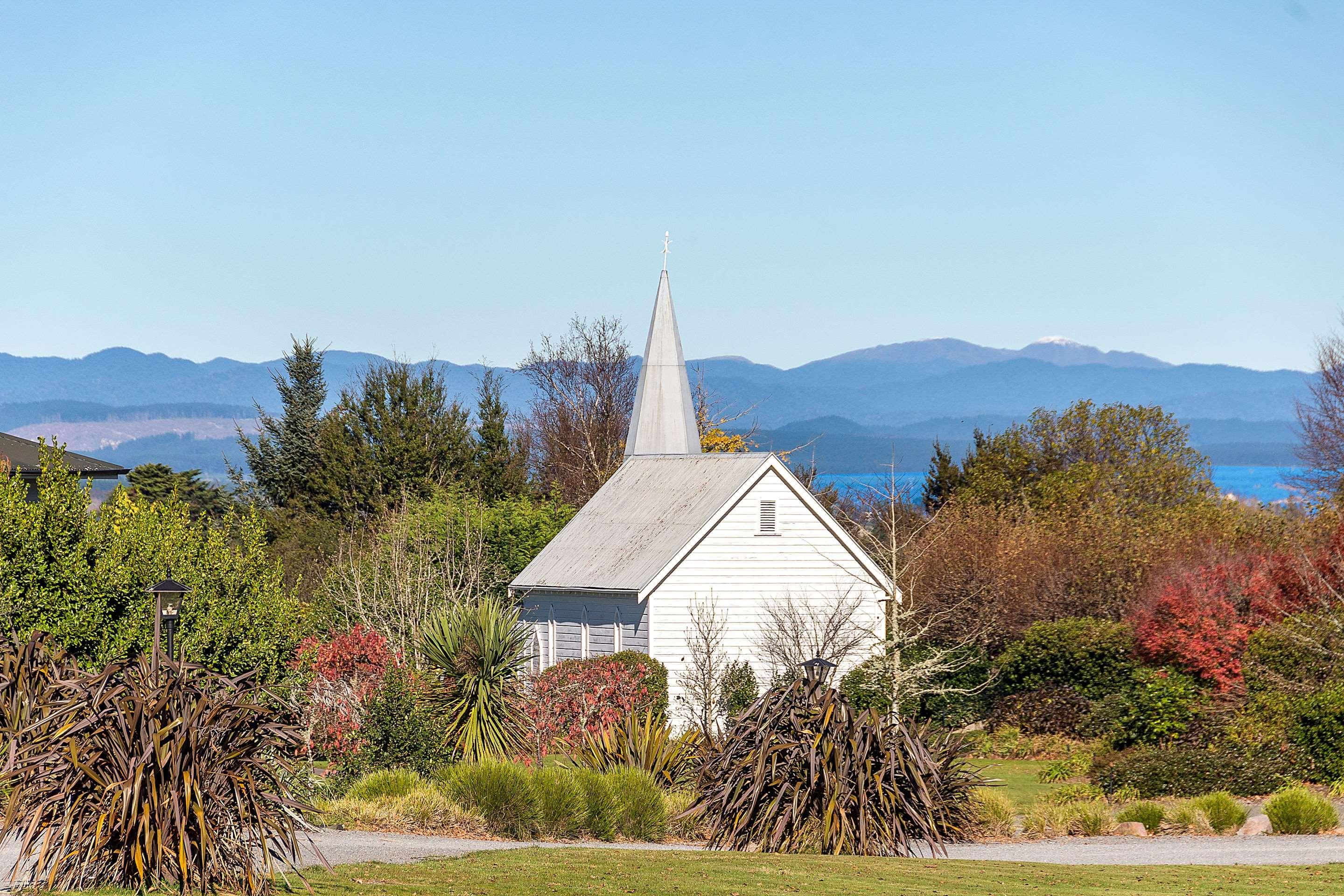 Huka Falls Resort Taupo Exteriér fotografie The church in 2016